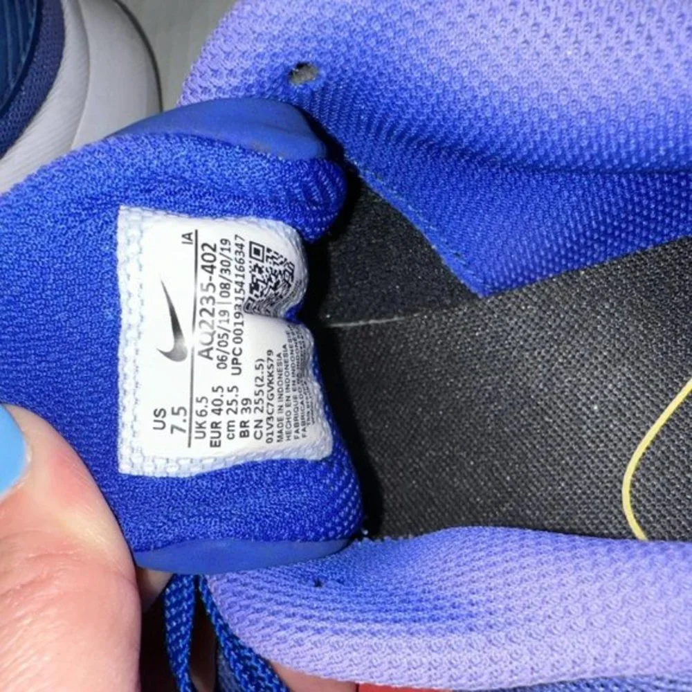 Nike Air‎ Max Oketa Hyper Blue Sz 7.5Y (9-9.5 Women)